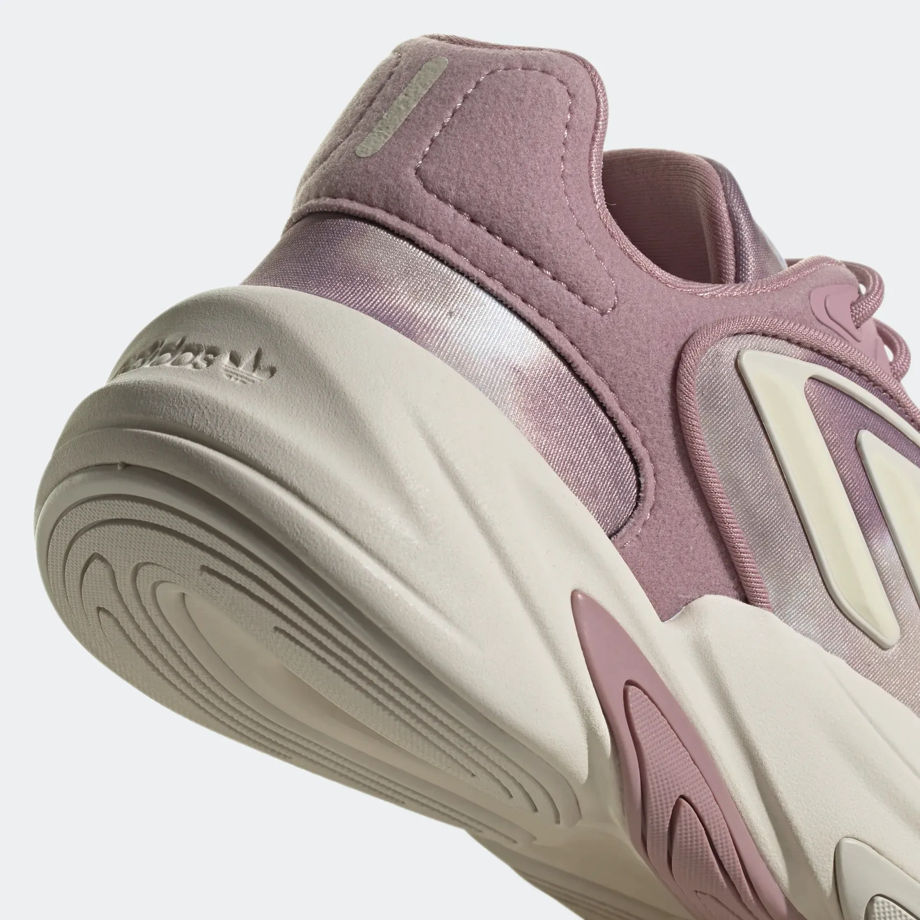 Adidas Women's Ozelia Shoes - Magic Mauve / Wonder White / Aluminium