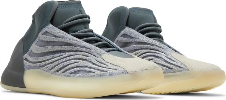 Adidas Yeezy Quantum 'Mono Carbon' sneakers, gray