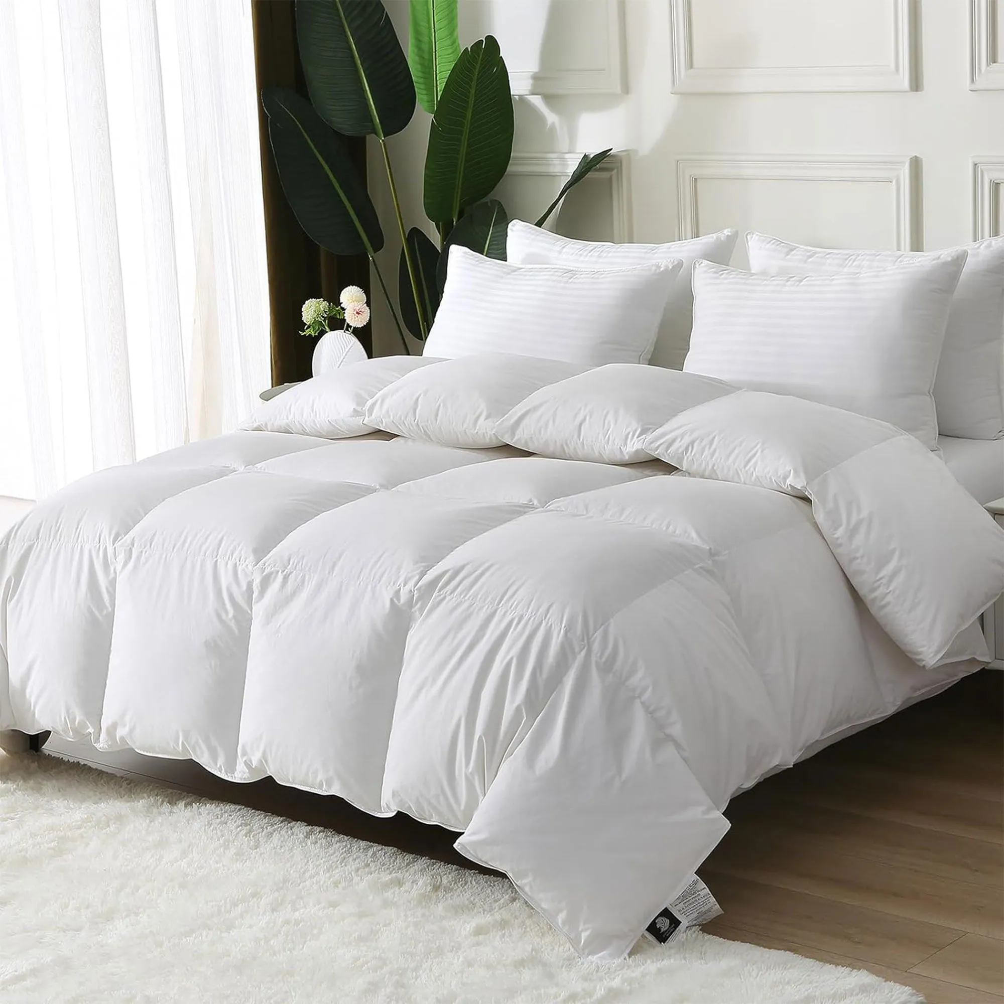 BPC 90x106 In King Sized Lightweight Feathers Down Comforter, White (Used)