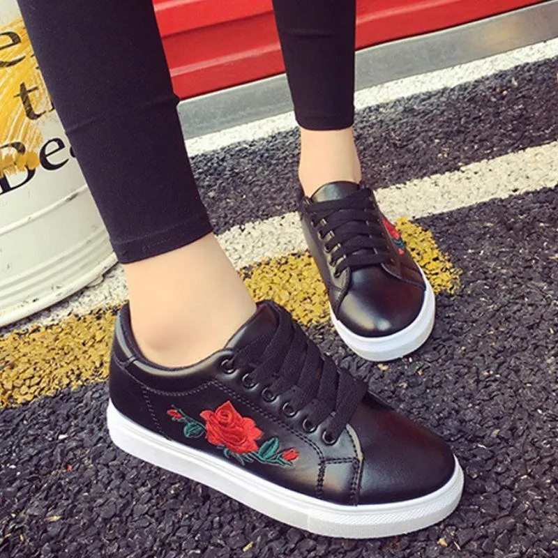 Embroidered Canvas Shoes Women Casual Shoes