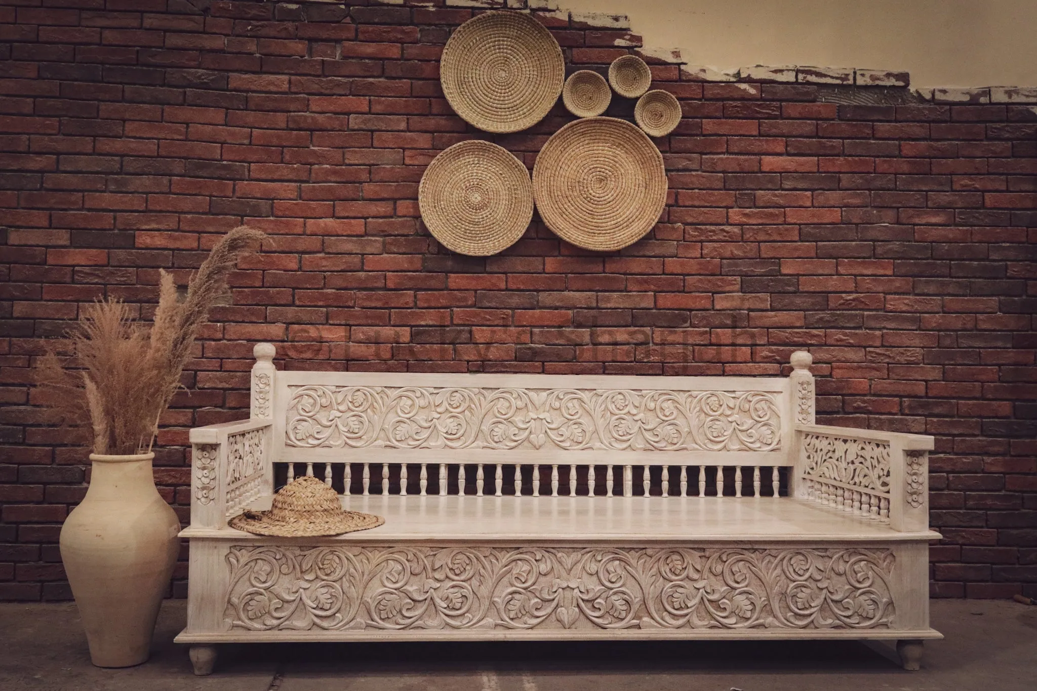 Heavy Carved White Wash Daybed