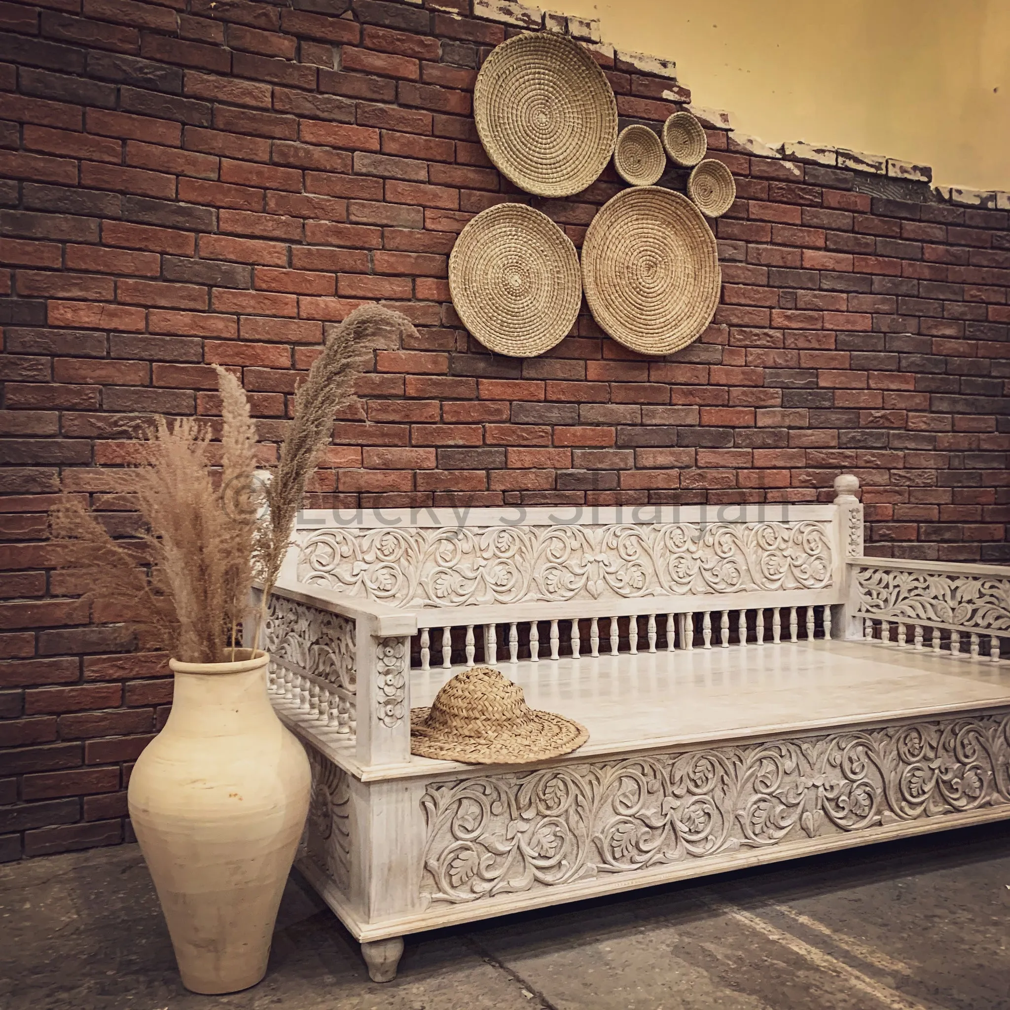 Heavy Carved White Wash Daybed