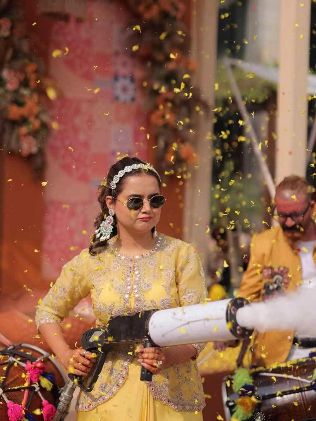 Ishhaara Bride In Floral Kundan Studded Hair Band