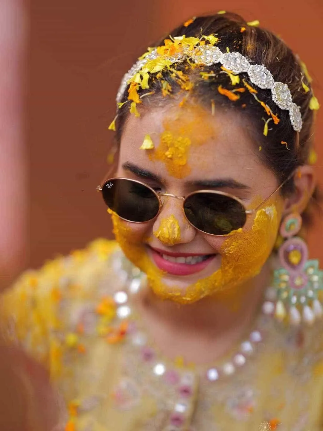 Ishhaara Bride In Floral Kundan Studded Hair Band