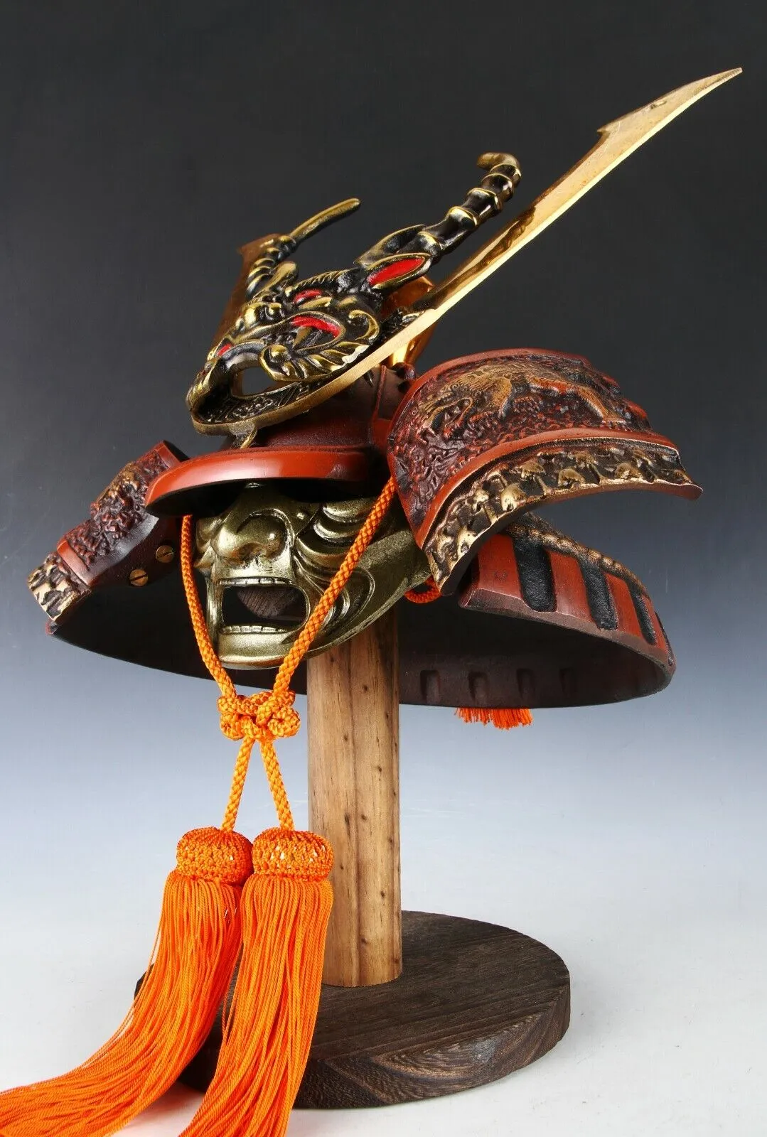 Japanese Samurai Kabuto Helmet -big dragon with a mask- Massive Red Tsushima