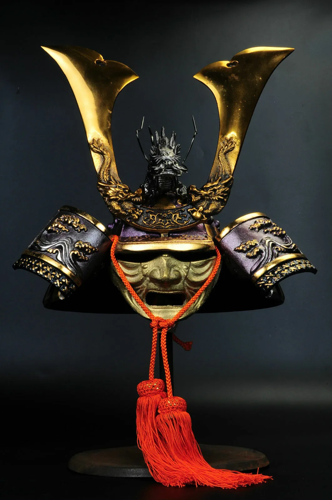 Japanese Samurai Kabuto Helmet -dragon purple helmet with a mask- Genji Tsushima