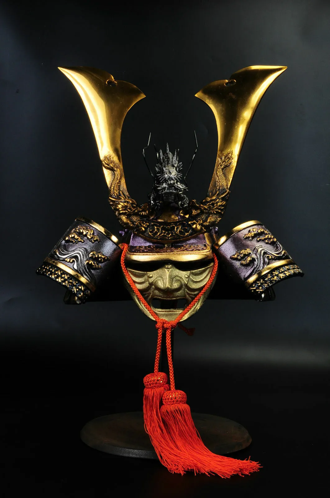 Japanese Samurai Kabuto Helmet -dragon purple helmet with a mask- Genji Tsushima