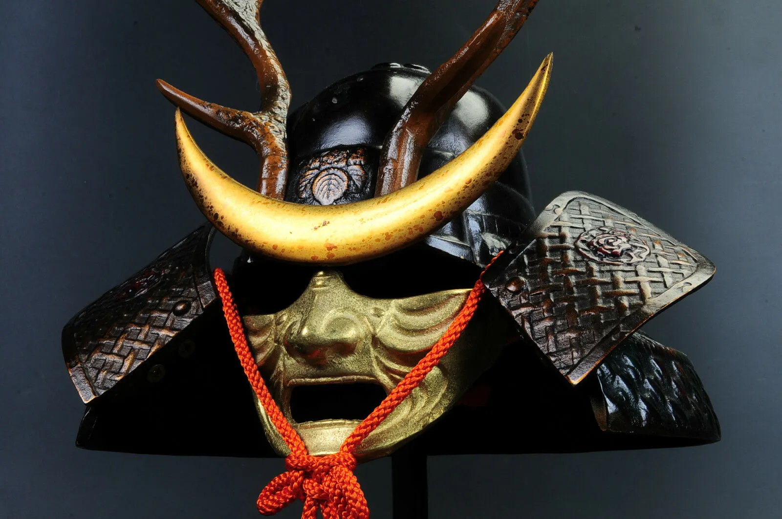 Japanese Vintage Samurai Helmet  shikanosuke kabuto with a mask Tsushima