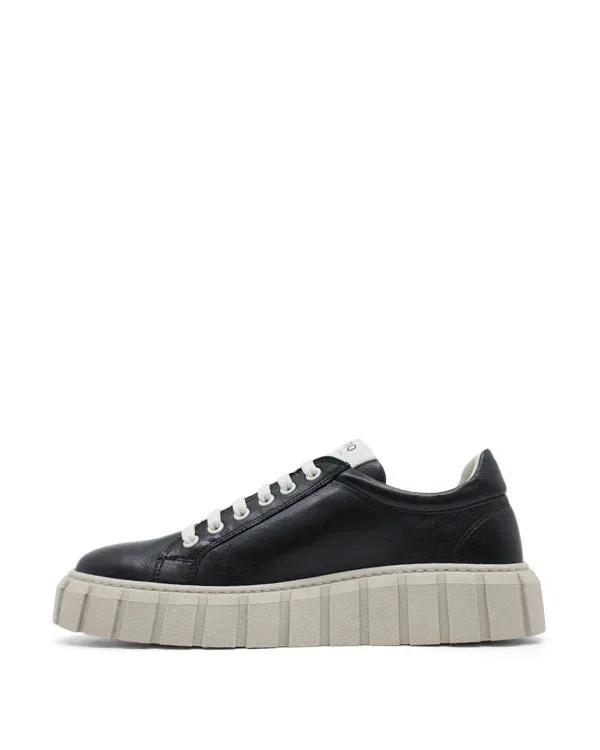 Satine Sneaker