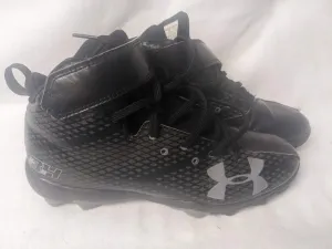 Under Armour 34 Cleats Size 5 Color Black Condition Used