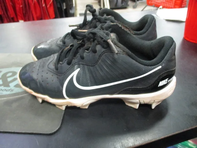 Used Nike Diamond Youth 3.5  Cleats