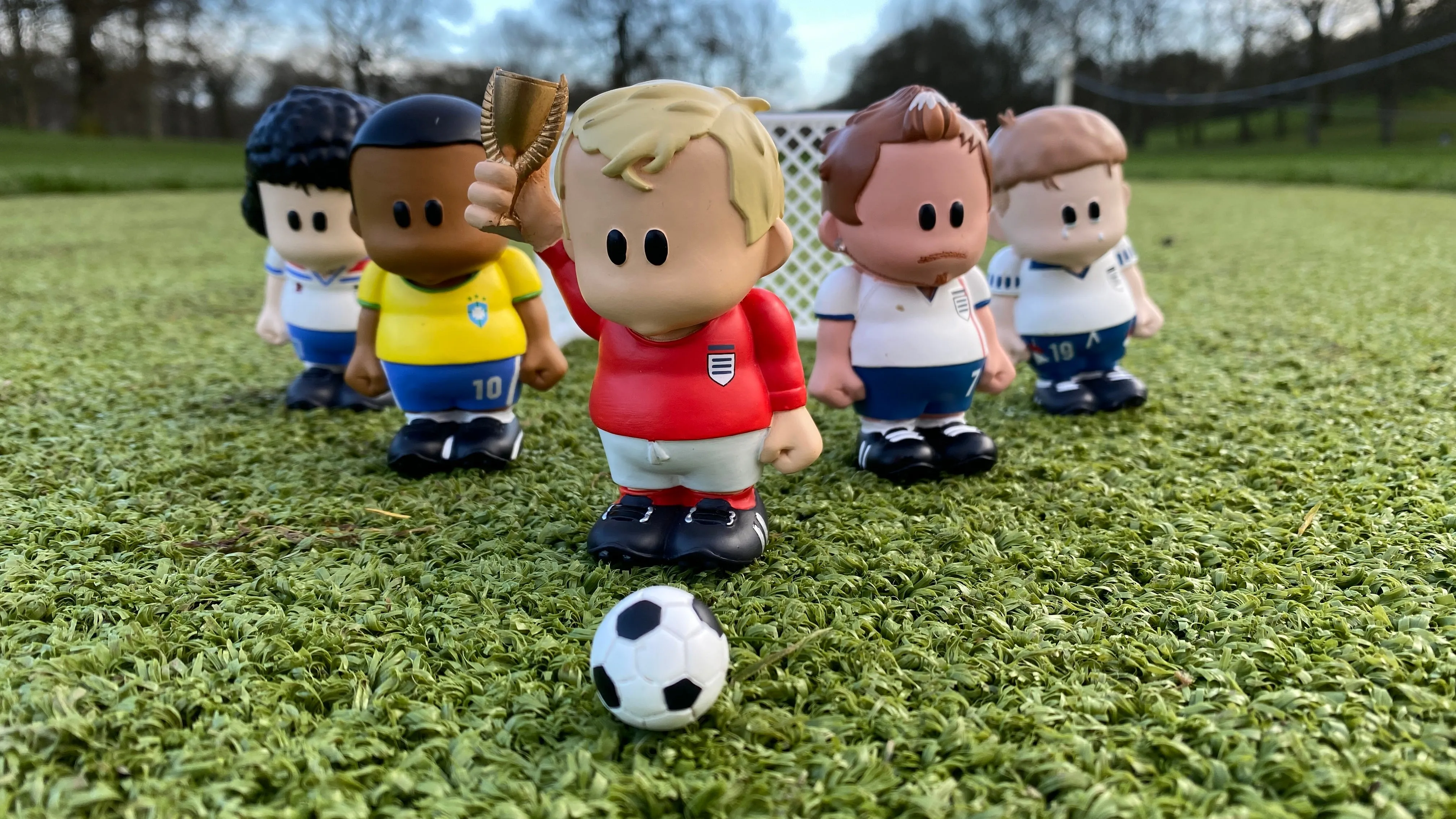 Weenicons Figurine - It's All Over (Bobby Moore)